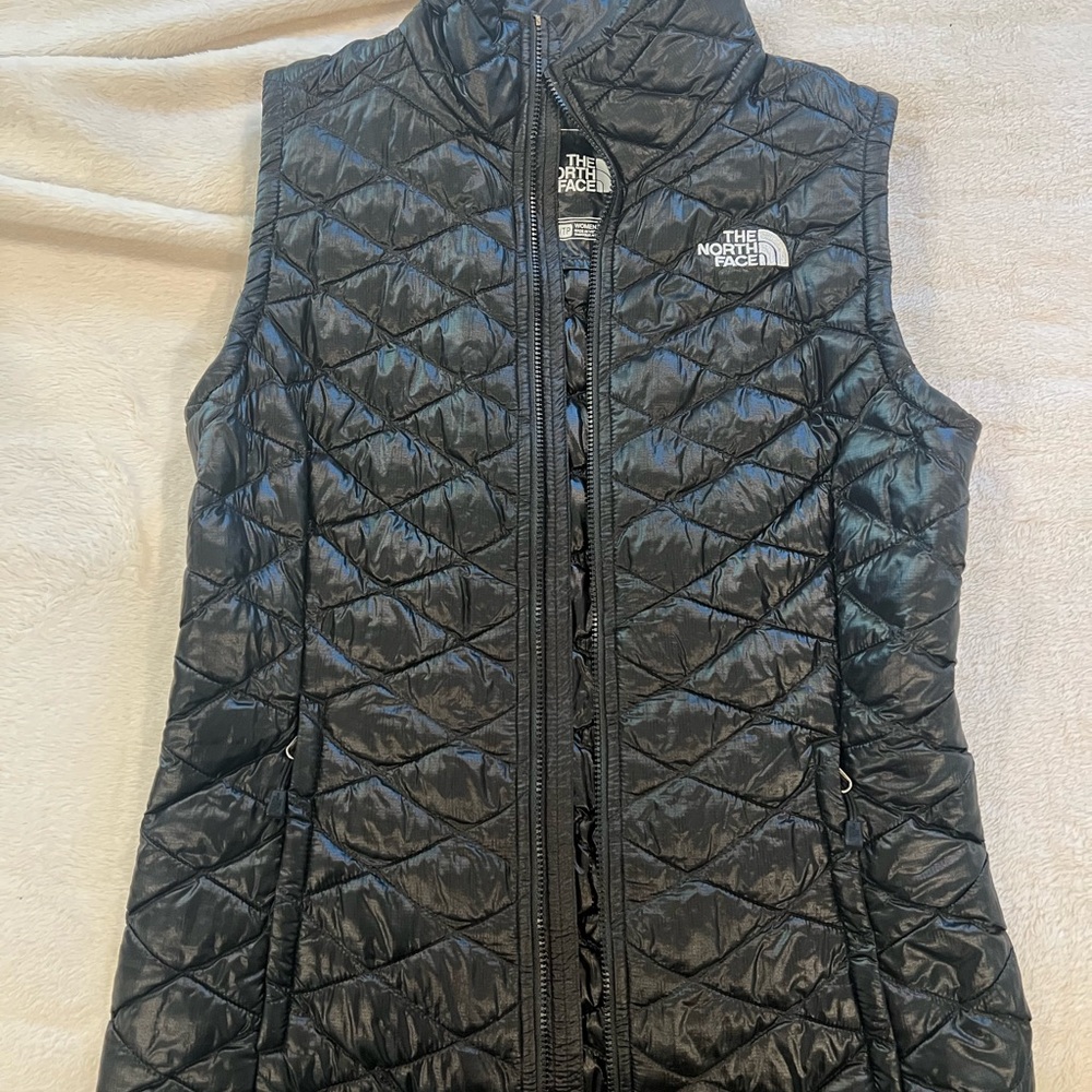 The North Face Women's Black Quilted Vest